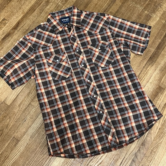 Wrangler Other - NWOT! WRANGLER pearl snap western shirt